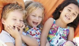 吃瓜网红小孩图片大全,吃瓜网红小孩萌态瞬间大盘点