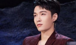 圈内爆料张艺兴喜欢谁,揭秘娱乐圈的甜蜜秘密