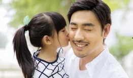 爸妈爆料情史怎么办啊视频,如何应对家庭隐私泄露的困扰