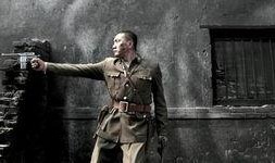 孤军英雄在线观看,战火中的英勇传奇，在线观看震撼呈现