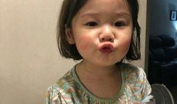 吃瓜网红小孩图片大全,吃瓜网红小孩萌态瞬间大盘点